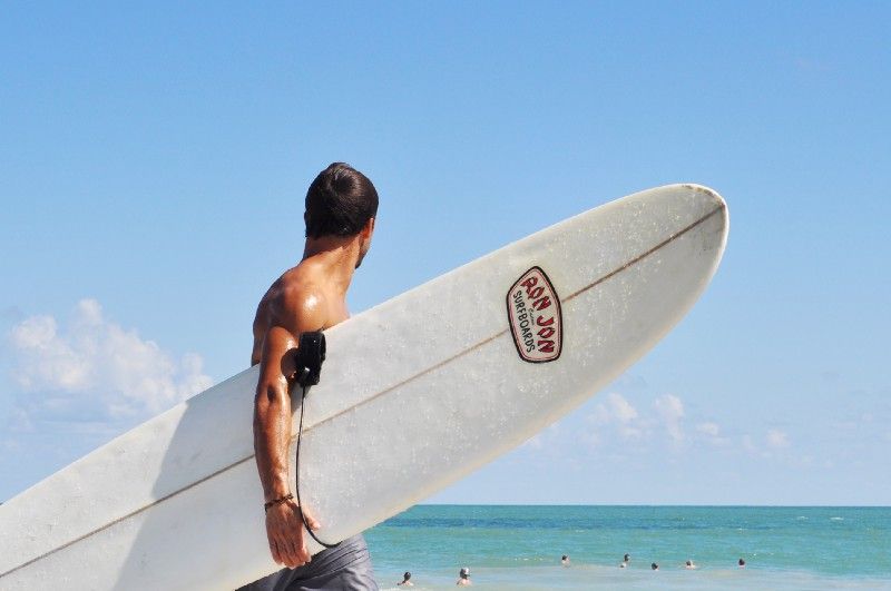 Erotic gay fiction about a surfer boy