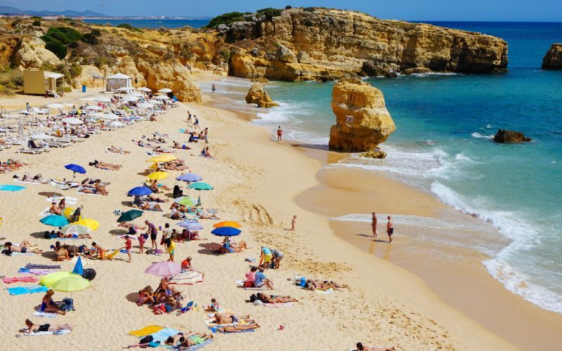 Is this a destination that you'll be adding to your wish-list? The beaches of Faro and Algarve