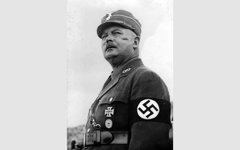 100 Heroes: Ernst Röhm