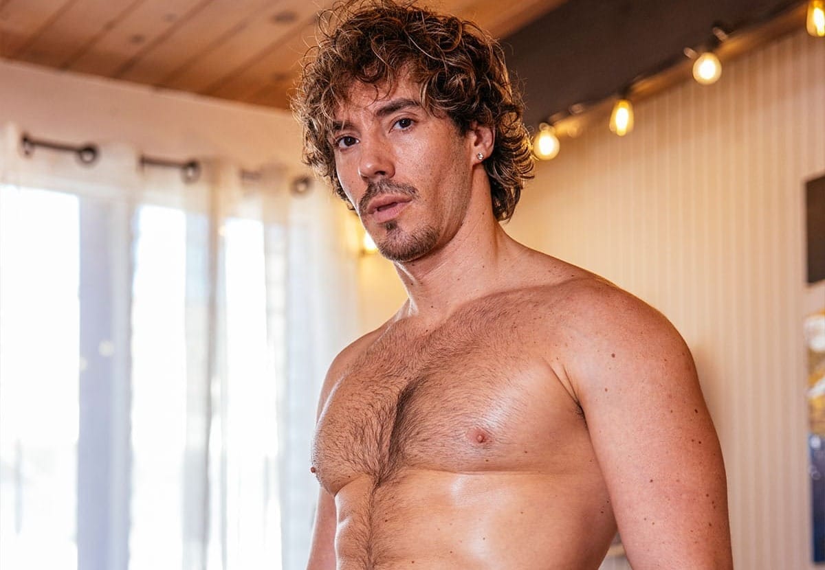 ManCrush: Nano Love