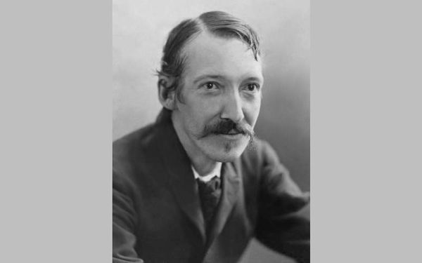 100 Heroes: Robert Louis Stevenson