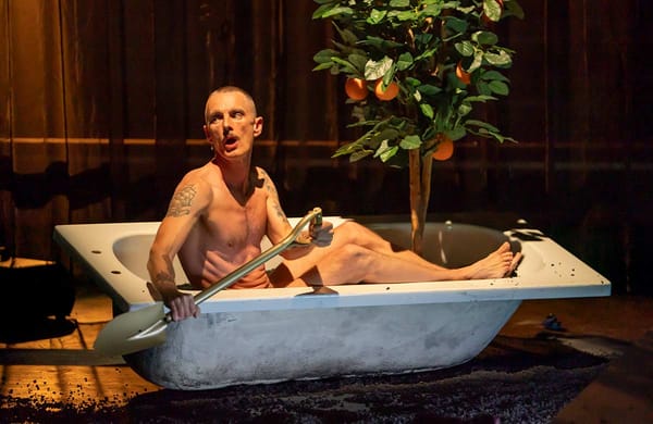 What's on in London: Showmanism