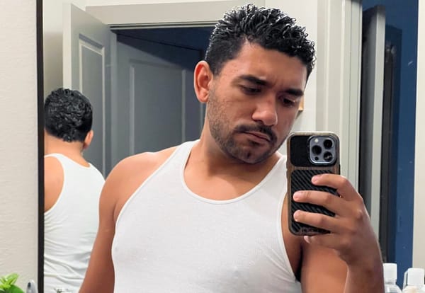 Naked Men Talking: The Bearded Bi Guy